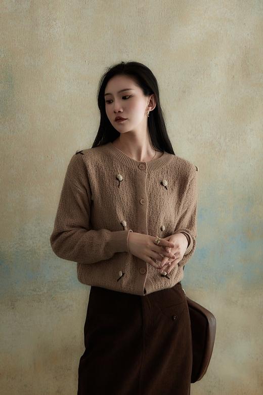 Stay2Weeks 咖色温柔知性花朵针织开衫 19037 商品图0