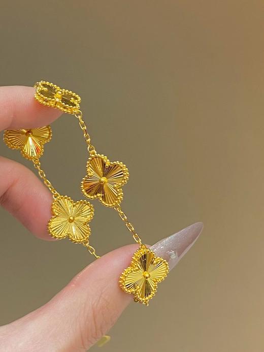 镀金固色镭射金幸运四叶草五花手链 商品图12