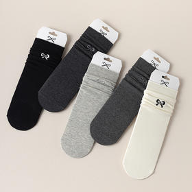 【学院风棉质蝴蝶结刺绣袜】秋冬季甜美清新刺绣蝴蝶结中筒袜，弹力脚腕口舒适不勒，高弹舒适不易变形，无骨纯棉袜子堆堆袜白色长袜条纹棉袜女QQ