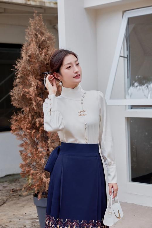 Le Malene 白色缎面上衣马面裙套装 19048 商品图3