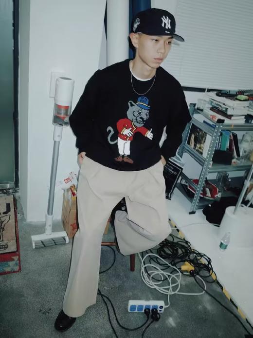 SUPERTOFU(SPTF)/WB-AW24-M003/黑豹门童 手绘图案 针织衫 商品图2