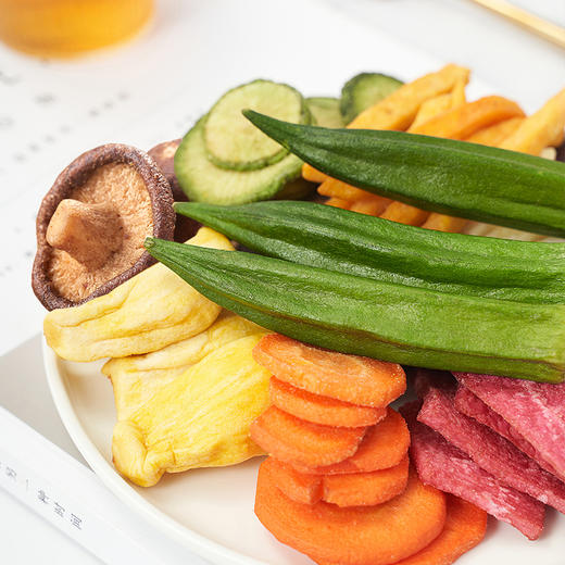 鲜记 综合果蔬脆500g  8种混合果蔬干 一咬嘎嘣脆  休闲零食 酥脆爽口 轻食生活   48小时发货 商品图1