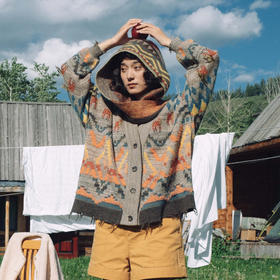 谜底特色中长针织开衫女2024冬新品民族风度假保暖毛衣244MZ1945