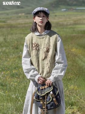 早乙女惠子saotome/STMMY243233/彩点刺绣鲜花毛衣背心