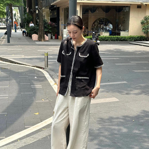 【顺丰包邮】80923 洛诗琳设计感轻奢微弹夏日小香风外披60750 商品图2