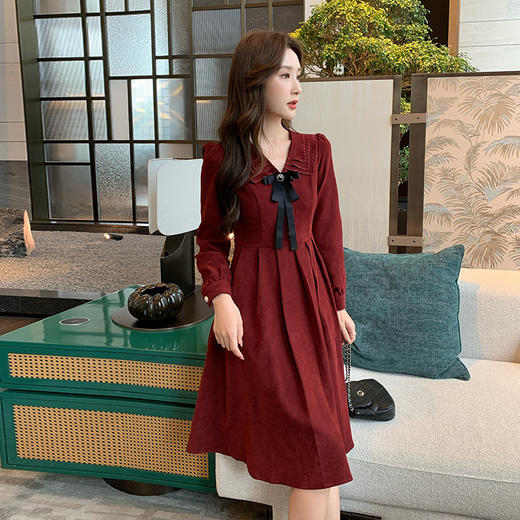 奢姿大码女装2024秋季娃娃领复古气质连衣裙胖妹妹蝴蝶结时尚裙子9943855410 商品图4