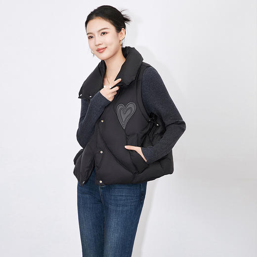 【高货wl】全新升级【铂金会员367/天猫499/差价132】(13251) 洛诗琳秋冬趣味爱心百搭时尚通勤轻暖90%白鸭绒马甲羽绒服 商品图1