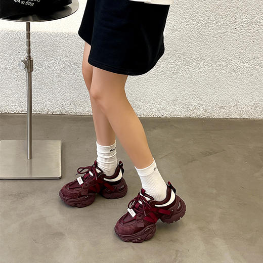 经典鲨2024年冬新款时尚潮流平底系带加绒保暖显高老爹鞋女KW68-D58021 商品图1