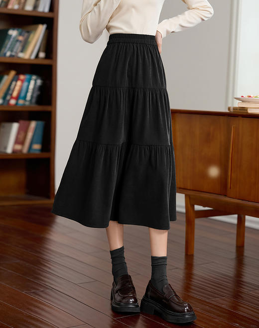 【年终特卖】熙世界复古棕色磨毛半身裙秋冬2025新款高腰中长款a字蛋糕伞裙 商品图1