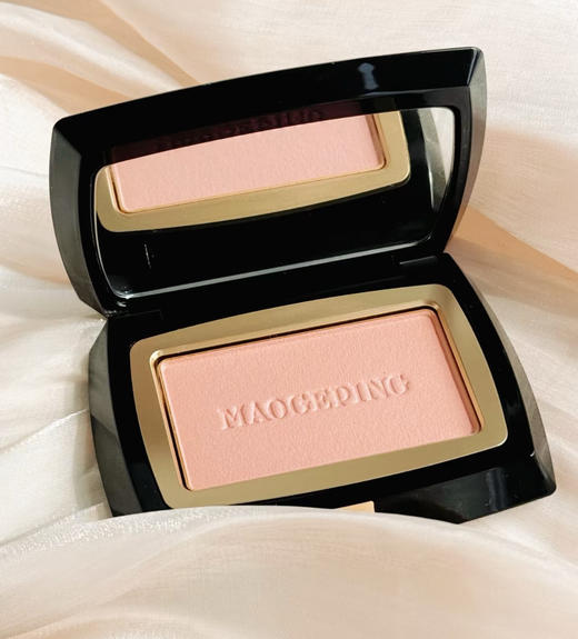 【毛戈平腮红系列】腮红界的断货王 云纱渐变 #804#801柔纱幻颜#818#802#806#801显色无粉感百搭提气色 商品图6