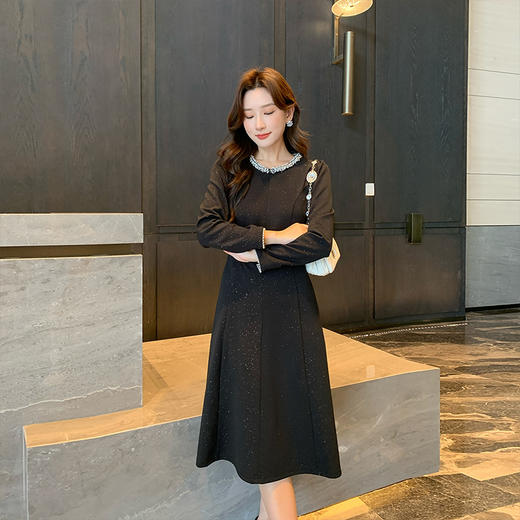 奢姿2024年秋季新款大码女装法式气质裙子胖妹妹珍珠织带连衣裙9943891443 商品图3
