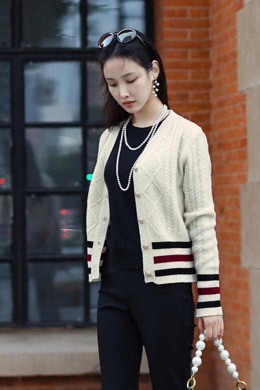 逸红颜明月优选 #老钱静奢风开衫👓【高智派】松弛与知性，简约不失高级 商品图5