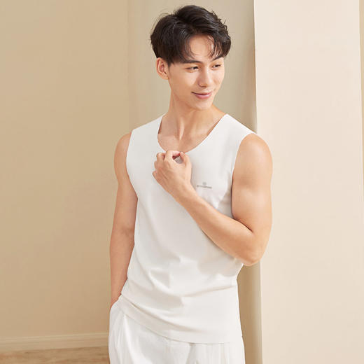柒牌保暖背心男士2024秋冬新品5A抗菌发热双面磨毛内穿打底衫坎肩	127F70050 商品图1