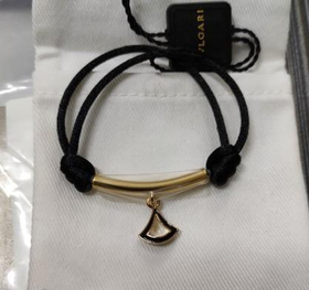 BVLGARI宝格丽 DIVAS’DREAM系列 黑色小扇子合金手链-女款