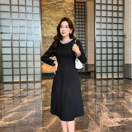 奢姿2024年秋季新款大码女装法式气质裙子胖妹妹珍珠织带连衣裙9943891443 商品图0
