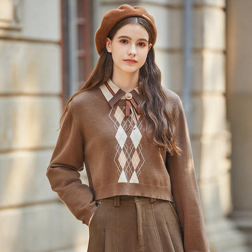Famecoco范可儿圆领菱格提花短款毛衣女冬FAB8DB045 商品图2