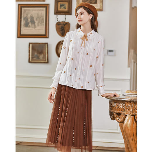 Famecoco花朵刺绣莱赛尔天丝白衬衣女优雅长袖打底FAB8BH002 商品图4