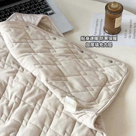 【精致不臃肿】御寒三色排扣小马甲 修身保暖加厚内层 面料柔软时尚百搭 商品图3