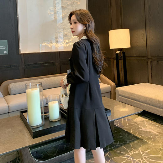 奢姿大码女装2024冬季气质荷叶领裙子胖妹妹时尚百褶拼接连衣裙9944862025 商品图4