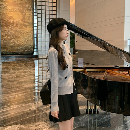 奢姿2024秋新款大码女装胖妹妹减龄针织开衫休闲百褶半裙穿搭套装 商品图1