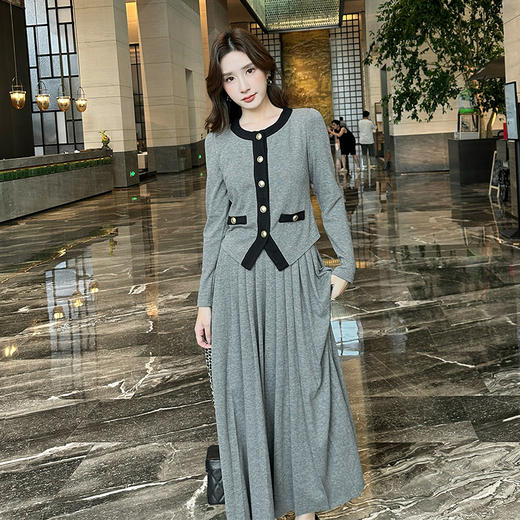 奢姿2024年秋季新款大码女装小香风套装胖妹妹开衫百褶半裙两件套9943955126 商品图0