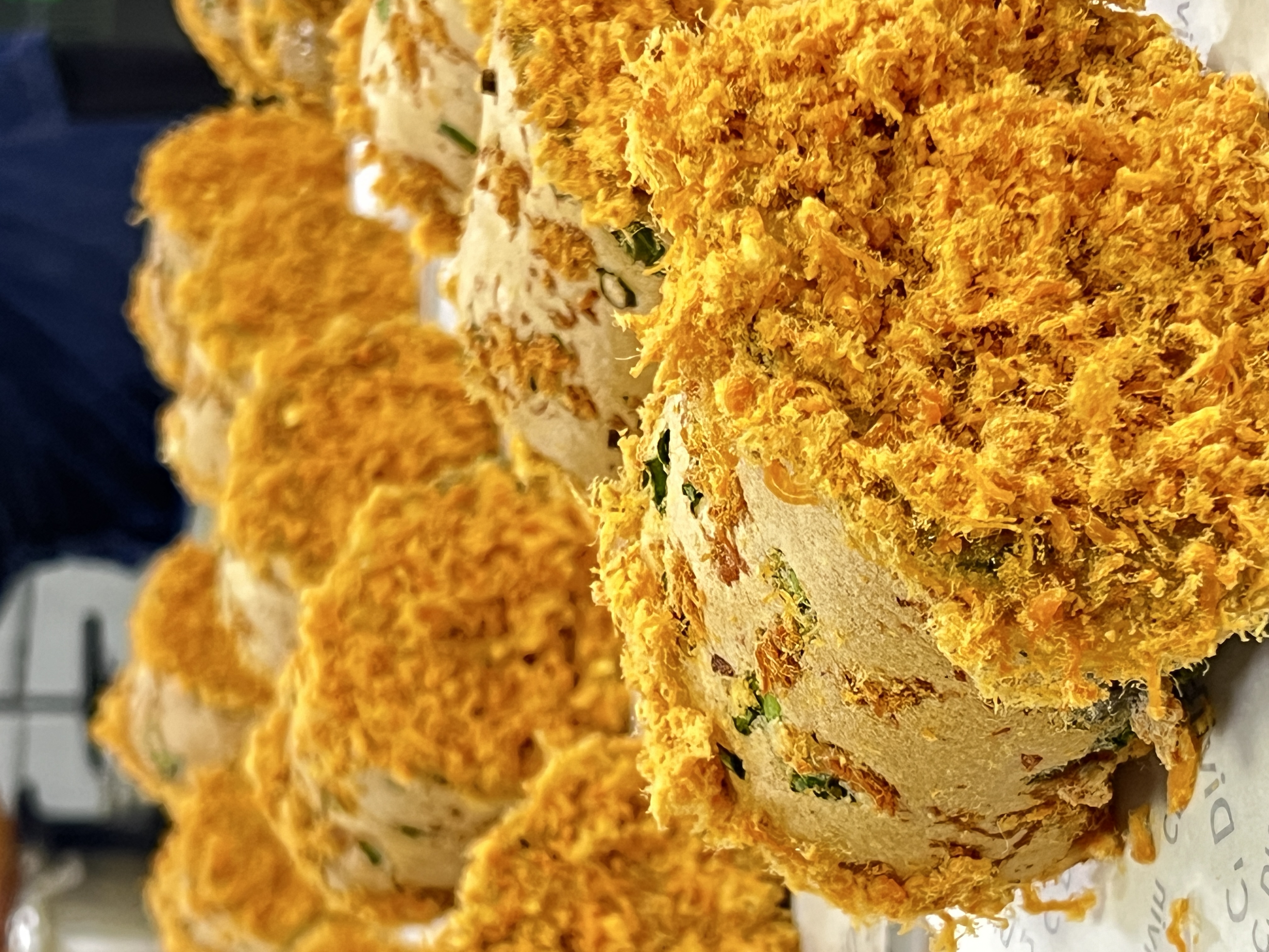 粗粮黑紫米胡萝卜鸡肉松卷240g