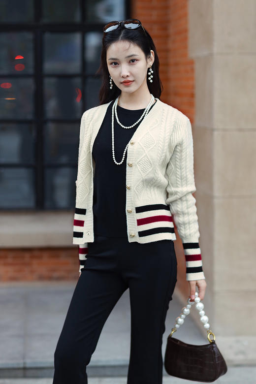 逸红颜明月优选 #老钱静奢风开衫👓【高智派】松弛与知性，简约不失高级 商品图1