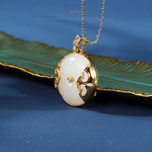 新疆国玉盟世玉和田玉金镶羊脂玉挂件 新疆系列【鹰之梦】【带证书·顺丰物流】 商品图1