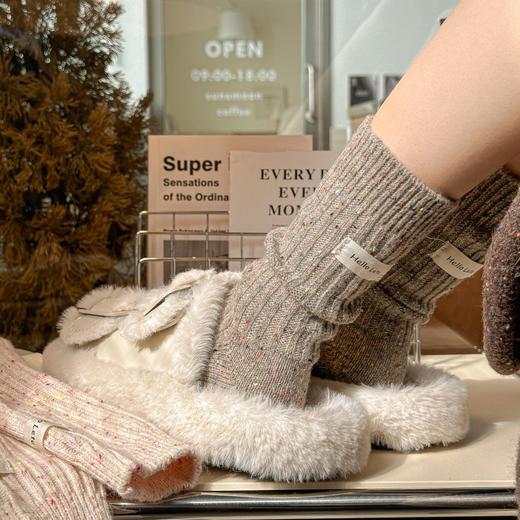 【日系中筒百搭袜】秋冬点子纱堆堆袜日系中筒袜百搭彩点布标袜加厚羊毛保暖复古袜子。ry 商品图1