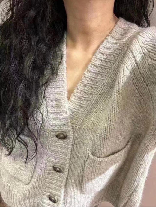 就剩三件亏清无退换 纯圆正 max羊毛羊绒开衫 慵懒显瘦的一塌糊涂 商品图6