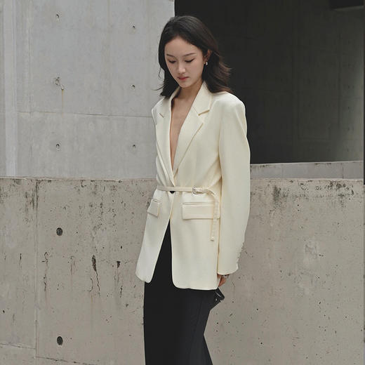 【顺丰包邮】75912 洛诗琳秋冬新款宽松醋酸羊毛收腰西装外套20100 商品图2