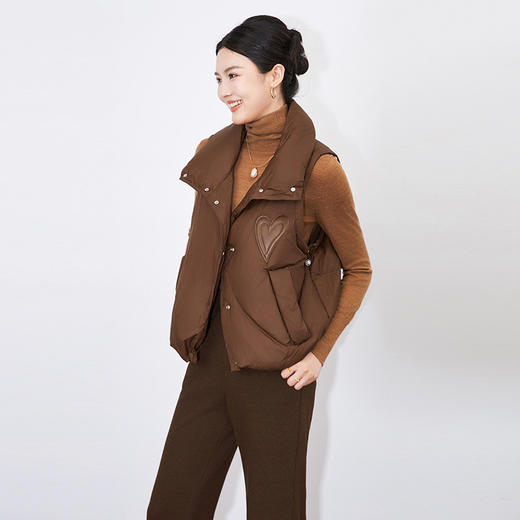 【高货wl】全新升级【铂金会员367/天猫499/差价132】(13251) 洛诗琳秋冬趣味爱心百搭时尚通勤轻暖90%白鸭绒马甲羽绒服 商品图4