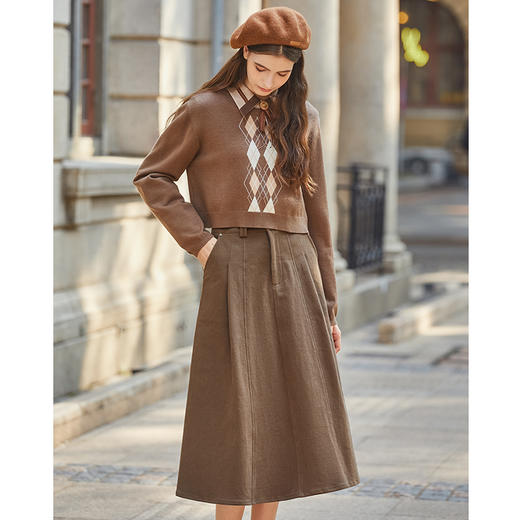 Famecoco范可儿圆领菱格提花短款毛衣女冬FAB8DB045 商品图4