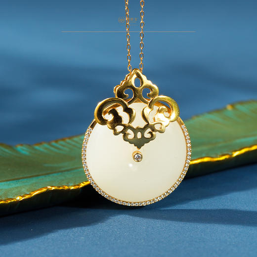 新疆国玉盟世玉和田玉金镶羊脂玉挂件	新疆系列【祥云纳福】【带证书·顺丰物流】 商品图3