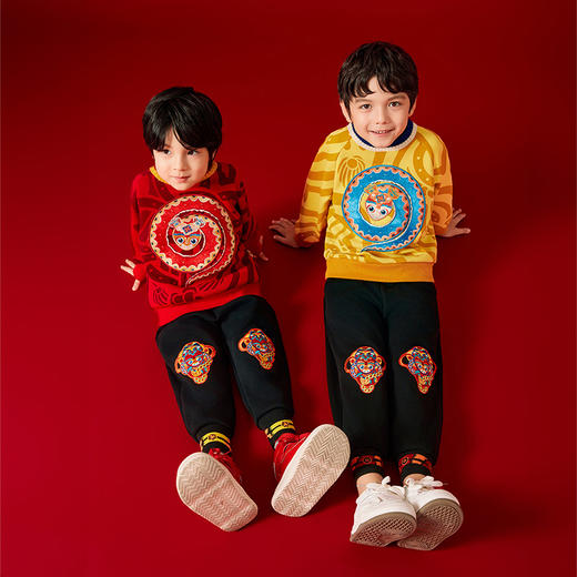 送蛇年抱枕 年衣童装女童卫衣加绒2024冬新款男童套头上衣亲子装N4244484A06 商品图8