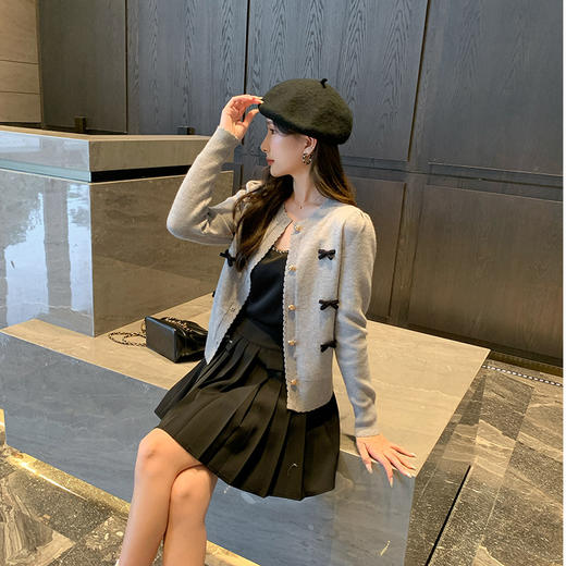 奢姿2024秋新款大码女装胖妹妹减龄针织开衫休闲百褶半裙穿搭套装 商品图2