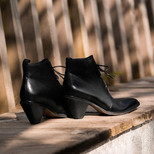 【阿么古纹马皮鞋】小众高级感设计绑带短靴女异形跟6CM复古英伦风 商品图2