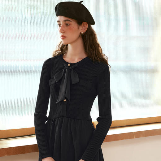 OLrain欧芮儿法式黑色连衣裙女秋季2024年新款小香风收腰A字长裙 商品图3