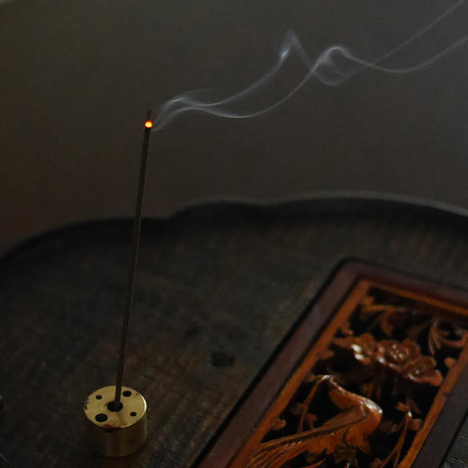 【娘娘甄选】 | 沉香虎斑棋霸王香2.0·【赠黄铜香插】天然原料线香·10g·约18-20根·本品不参与满赠满减 商品图0