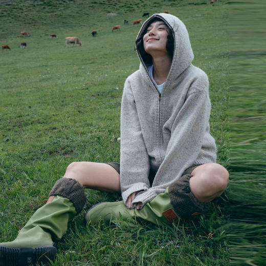 谜底连帽针织开衫女2024冬新品文艺风绣花百搭保暖毛衣244MZ1861 商品图0