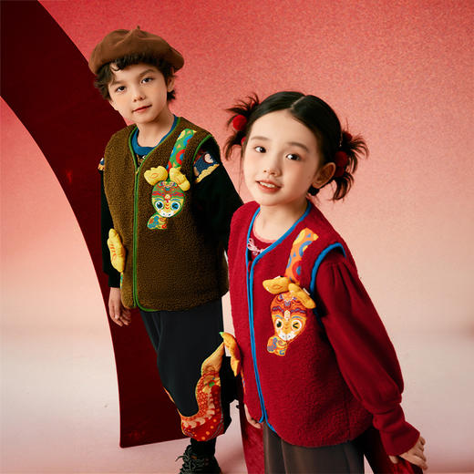 年衣童装儿童开衫马甲女2025冬新款小马褂男宝马夹背心摇粒绒 商品图0