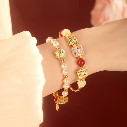 【故宫饰品】珍宝珍珠蝴蝶点翠手链红玛瑙手镯本命年新年生日礼物 商品图2