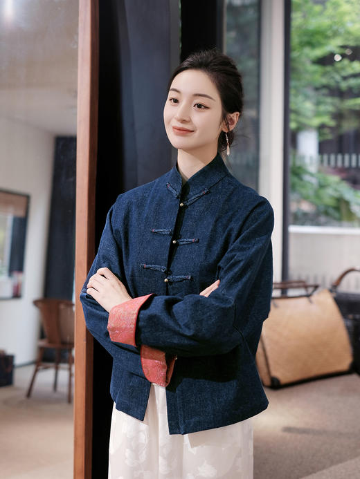 盛唐牡丹 |牛仔配重缎宋锦对襟外套-红色/黄色袖口可选(浅色牛仔） 商品图2