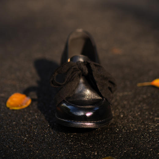 【阿么古纹马皮鞋】高级感绑带休闲单鞋新款粗跟复古乐福鞋女3.5CM 商品图3