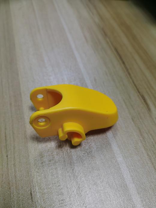 卡片车后轮刹车塑料件（左右各一） 商品图0