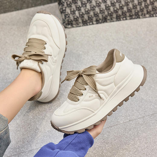 经典鲨2024年冬季款韩版舒适平底系带加绒保暖跑步休闲鞋女KW317-D58021 商品图1