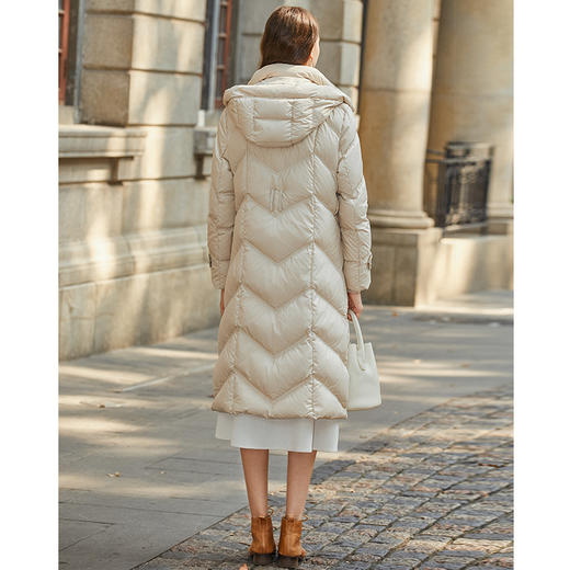 Famecoco范可儿冬季加厚连帽收腰羽绒服女FAB8AH005 商品图3