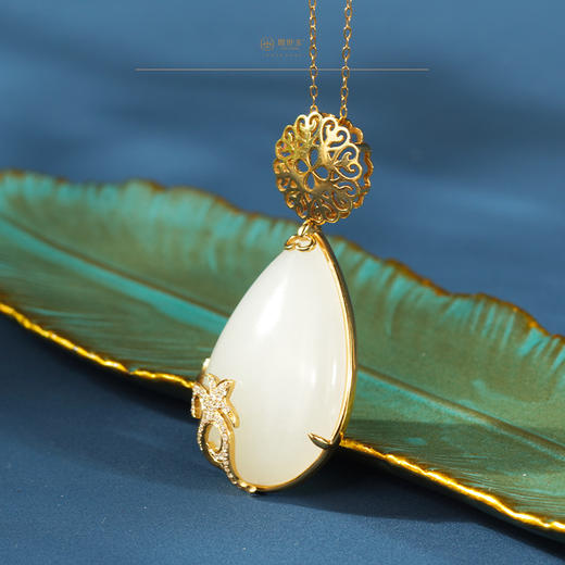 新疆国玉盟世玉和田玉金镶羊脂玉挂件 新疆系列【瑶池灵韵】【带证书·顺丰物流】 商品图1