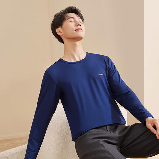 柒牌男士圆领保暖内衣2024秋冬新款发热抗菌男款内搭长袖套头上衣	127F70010 商品图2