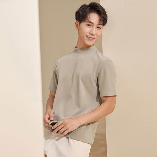 柒牌男士短袖保暖内衣2024秋季新款发热抗菌双面磨毛休闲百搭上衣	127F70030 商品图1